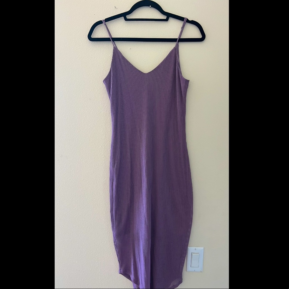 Express Dress (2 layers), size medium.